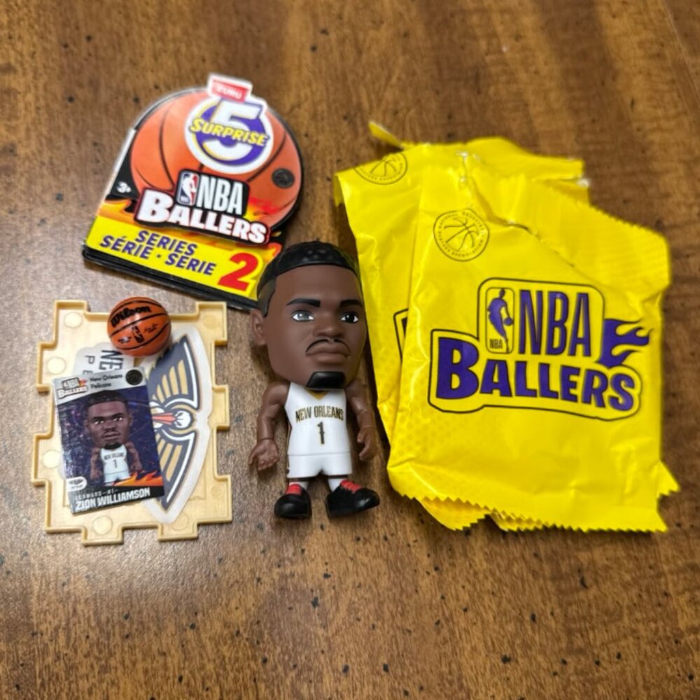 ZURU 5 SURPRISE NBA BALLERS SERIES II - ZION WILLIAMSON - HOME JERSEY